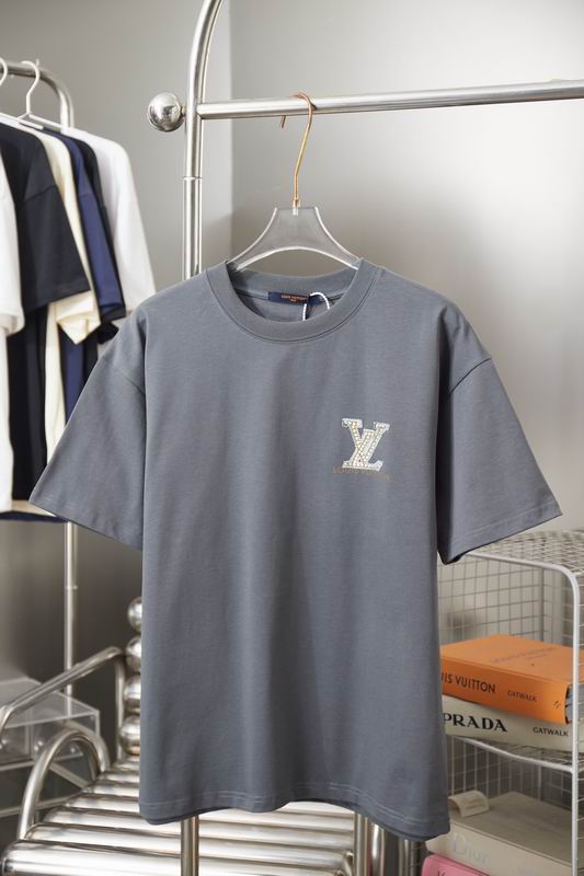 Louis Vuitton T-Shirt Unisex ID:20260604-320